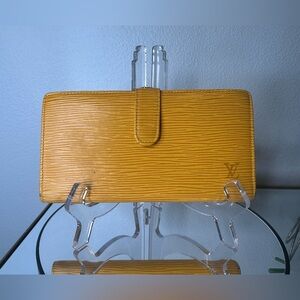 Louis Vuitton Epi Viennois Continental Bifold Wallet Yellow KissLock coin pocket